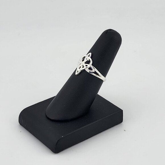 Enchanted Witch's Knot Ring – Solid 925 Silver | Pagan & Wiccan Gift - Picture 2 of 7